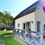 Large Homes With Fireplace And Garden Σπίτι διακοπών *