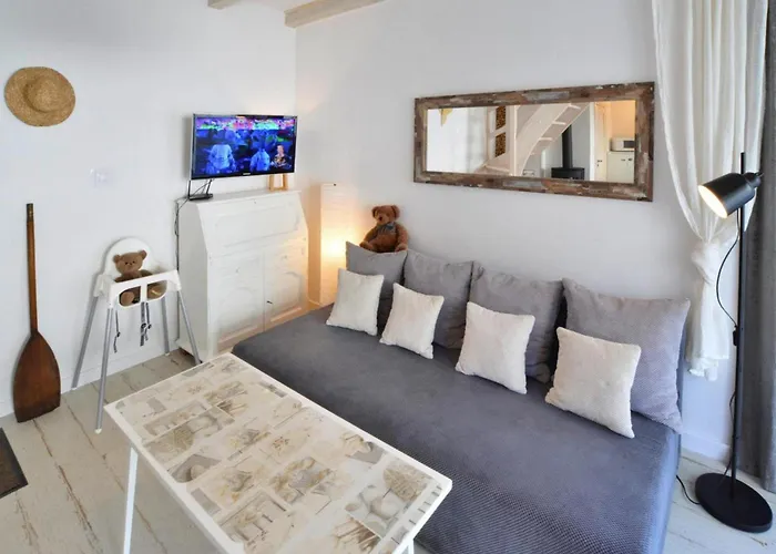 Σπίτι διακοπών Large Homes With Fireplace And Garden Rusinowo (Slawno)